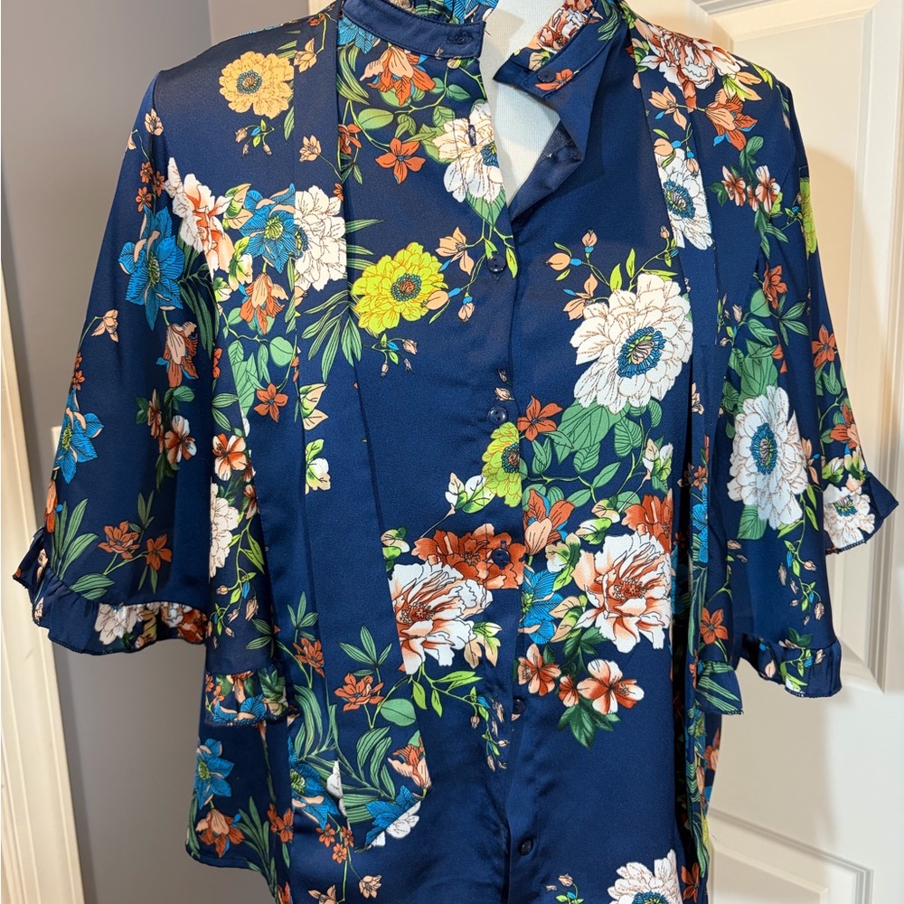 Elegant Floral Women's Blouse